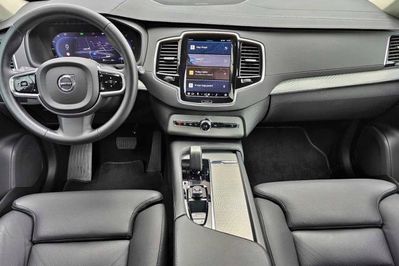 Volvo XC90 B5 D AWD Plus Bright 7os
