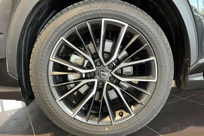 Lexus NX 350h Omotenashi 2.5 Hybrid AWD