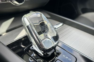 Volvo XC60 B4 D AWD Plus Dark