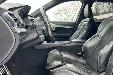 Volvo XC90 B5 D AWD R-Design