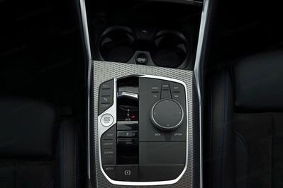 BMW Seria 3 318i M Sport aut