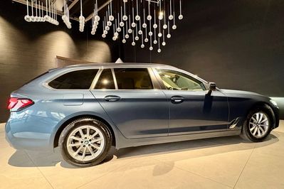 BMW Seria 5 Touring 520d xDrive
