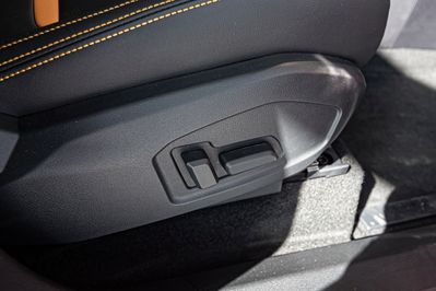 Bestune T77 1.5T Business + DCT