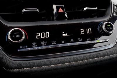 Toyota Corolla 1.8 Hybrid