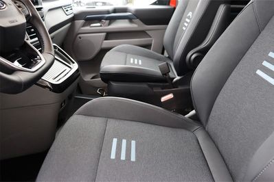Ford Tourneo Custom 320 L2H1 Active A8 AWD