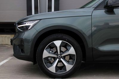 Volvo XC40 B4 Ultra Dark