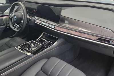 BMW Seria 7 740d xDrive M Sport