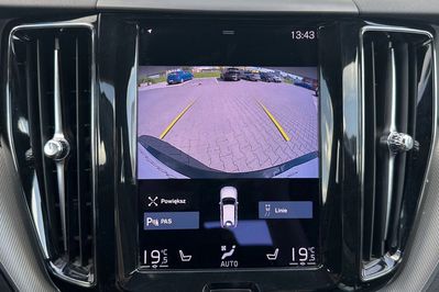 Volvo XC60 B4 B R-Design aut