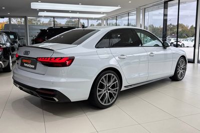 Audi A4 35 TFSI S Line