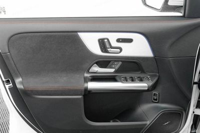 Mercedes EQA 250 66.5kWh AMG Line