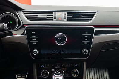 Skoda Superb 1.4 TSI Plug-In Hybrid L&K DSG