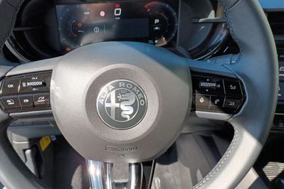 Alfa Romeo Junior 1.2 Ibrida