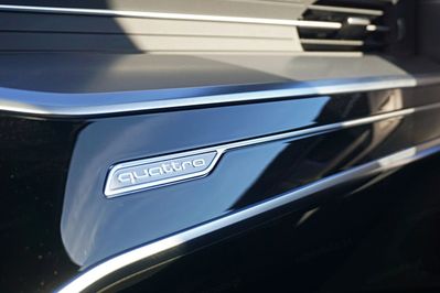 Audi A6 Avant 50 TFSI e quattro S Line