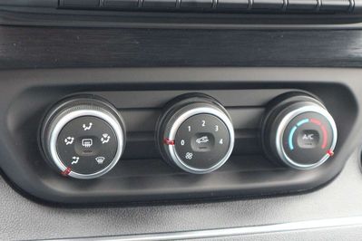 Nissan Primastar L2H1 Tekna 9A/T