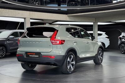 Volvo XC40 B4 Plus Dark