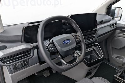 Ford Tourneo Custom L2H1 Titanium 320 A8 AWD