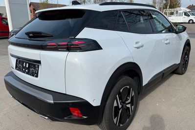 Peugeot 2008 Allure EAT8 1.2 PureTech