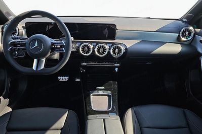 Mercedes Klasa A A 200 AMG Line 7G-DCT