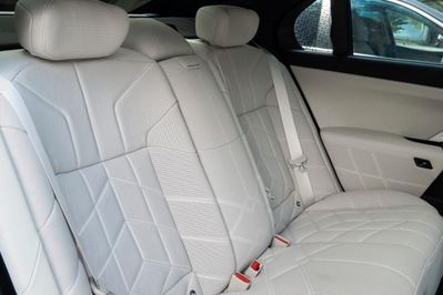 BMW Seria 7 740d xDrive M Sport