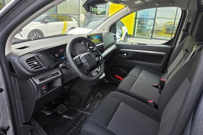 Peugeot Expert XL L2H1 EAT8