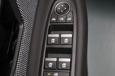 Renault R4 Comfort Range Iconic Plein Sud 52kWh