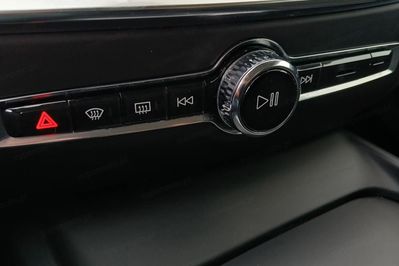 Volvo V60 D3 Momentum Pro