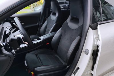 Mercedes CLA 200 AMG Line 7G-DCT