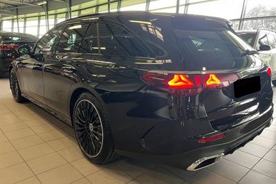 Mercedes Klasa E 220 d  4-Matic AMG Estate