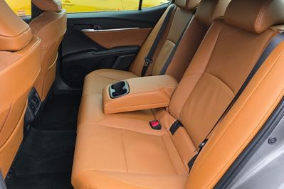 Toyota Camry 2.5 Hybrid Dynamic Force Prestige e-CVT