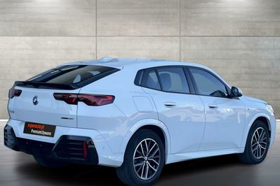 BMW iX2 xDrive30 M Sport