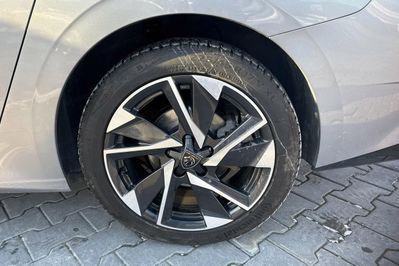 Peugeot 308 Allure Pack  1.5 BlueHDi S&S EAT8