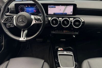 Mercedes CLA 200 mHEV 7G-DCT