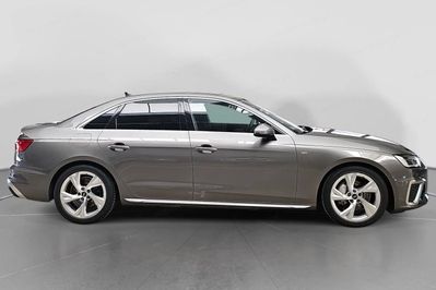 Audi A4 40 TDI S Line