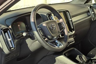 Volvo XC40 B3 Plus Dark