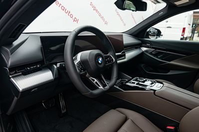 BMW Seria 5 Touring 520d xDrive M Sport
