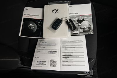 Toyota Prius 2.0 Plug-in Hybrid Prestige
