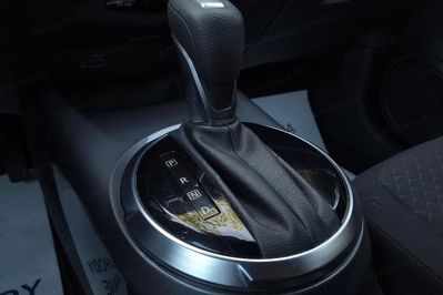 Nissan Juke 1.0 Dig-T&N-Connecta Dct