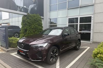 Volvo XC60 B5 B AWD Plus Dark