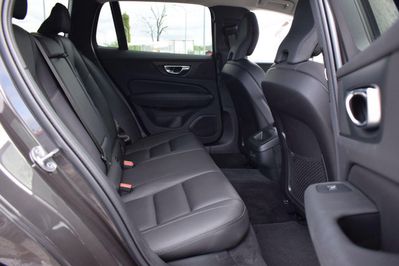 Volvo V60 B4 B Plus Dark aut