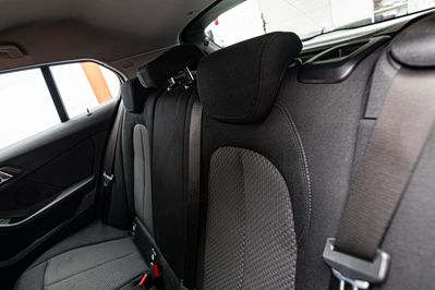 BMW Seria 1 118i Advantage aut