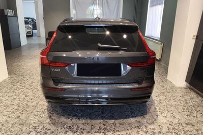 Volvo V60 T6 AWD Plug-In Hybrid Plus Dark