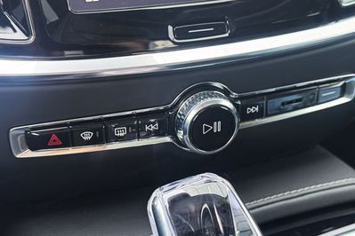 Volvo V60 T6 AWD Plug-In Hybrid Plus Bright aut