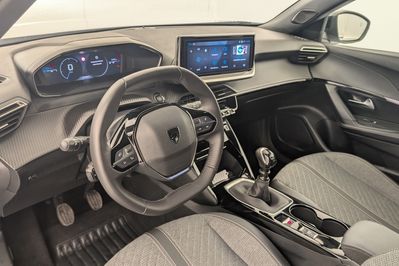 Peugeot 2008 ALLURE 1.2 PureTech