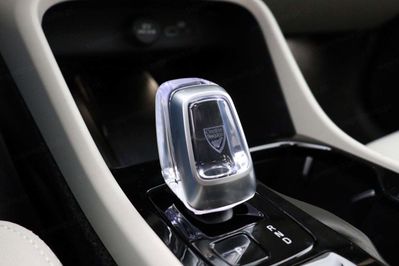 Volvo XC40 B4 Plus Dark