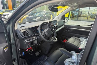 Peugeot Traveller Long L2H1 Business VIP EAT8