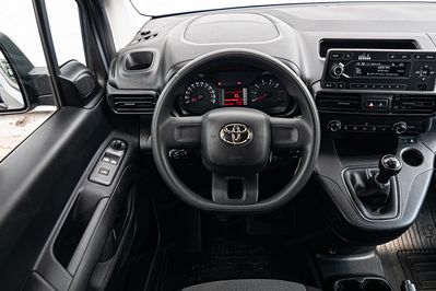 Toyota Proace City Active L2H1 Zabudowa Brygadowa