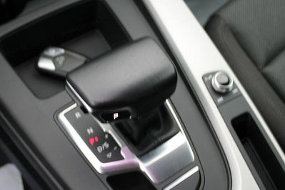 Audi A4 35 TFSI mHEV S tronic
