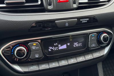 Hyundai i30 1.0 T-GDI Smart DCT