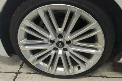 Audi A4 35 TFSI mHEV S Line S tronic