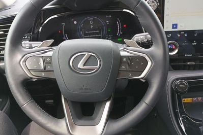 Lexus NX 450h+ Prestige AWD